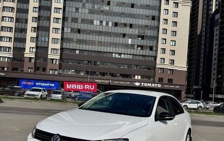 Volkswagen Jetta VI, 2014 год, 1 200 000 рублей, 2 фотография