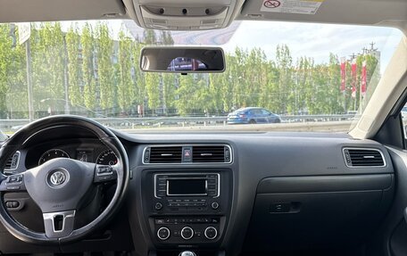 Volkswagen Jetta VI, 2014 год, 1 200 000 рублей, 6 фотография
