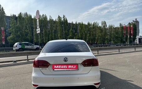 Volkswagen Jetta VI, 2014 год, 1 200 000 рублей, 4 фотография