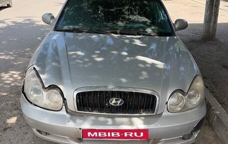 Hyundai Sonata IV рестайлинг, 2004 год, 135 000 рублей, 1 фотография