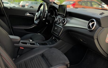 Mercedes-Benz GLA, 2016 год, 2 320 000 рублей, 18 фотография
