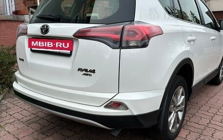 Toyota RAV4, 2015 год, 2 500 000 рублей, 8 фотография