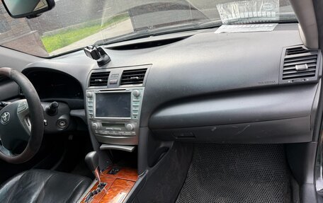 Toyota Camry, 2011 год, 930 000 рублей, 12 фотография