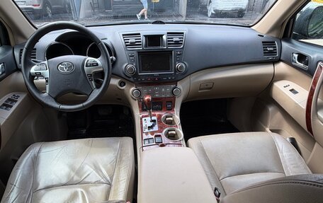 Toyota Highlander III, 2011 год, 1 150 000 рублей, 4 фотография