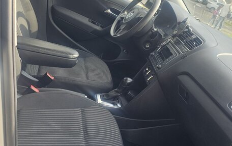 Volkswagen Polo VI (EU Market), 2011 год, 600 000 рублей, 6 фотография