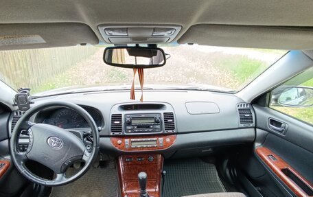 Toyota Camry V40, 2004 год, 700 000 рублей, 2 фотография