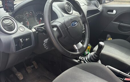 Ford Fiesta, 2006 год, 200 000 рублей, 5 фотография