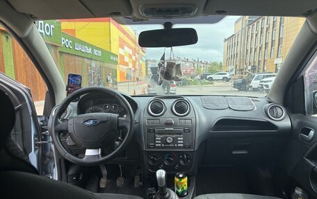 Ford Fiesta, 2006 год, 200 000 рублей, 6 фотография