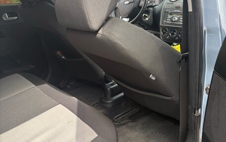 Ford Fiesta, 2006 год, 200 000 рублей, 7 фотография
