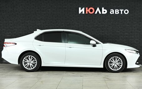 Toyota Camry, 2018 год, 2 499 000 рублей, 9 фотография