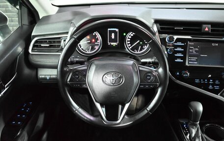 Toyota Camry, 2018 год, 2 499 000 рублей, 12 фотография