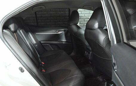 Toyota Camry, 2018 год, 2 499 000 рублей, 19 фотография