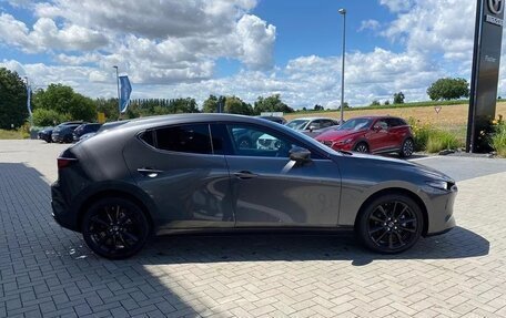 Mazda 3, 2026 год, 2 200 000 рублей, 6 фотография