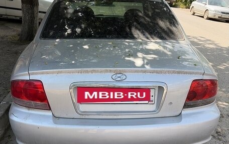 Hyundai Sonata IV рестайлинг, 2004 год, 135 000 рублей, 3 фотография