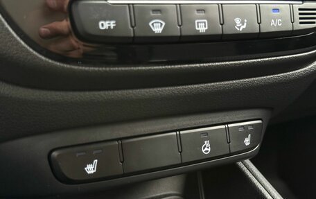 Hyundai Solaris II рестайлинг, 2021 год, 2 080 000 рублей, 19 фотография