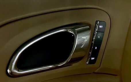 Porsche Cayenne III, 2011 год, 3 100 000 рублей, 28 фотография