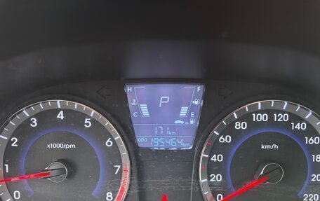 Hyundai Solaris II рестайлинг, 2011 год, 730 000 рублей, 6 фотография