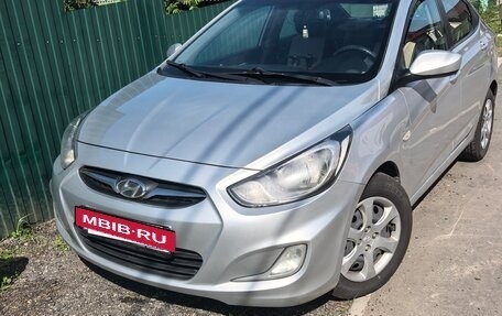 Hyundai Solaris II рестайлинг, 2011 год, 730 000 рублей, 7 фотография