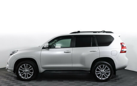 Toyota Land Cruiser Prado 150 рестайлинг 2, 2015 год, 3 990 000 рублей, 8 фотография