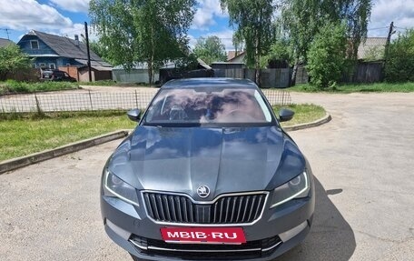 Skoda Superb III рестайлинг, 2019 год, 2 200 000 рублей, 1 фотография