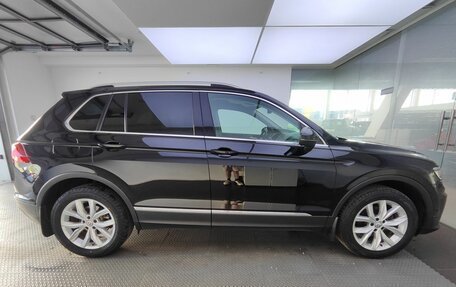 Volkswagen Tiguan II, 2018 год, 2 940 000 рублей, 5 фотография