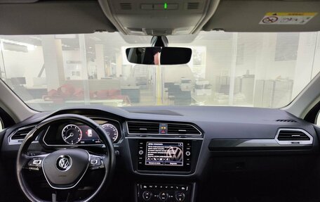 Volkswagen Tiguan II, 2018 год, 2 940 000 рублей, 17 фотография