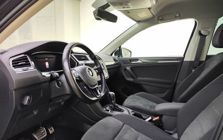 Volkswagen Tiguan II, 2018 год, 2 940 000 рублей, 20 фотография