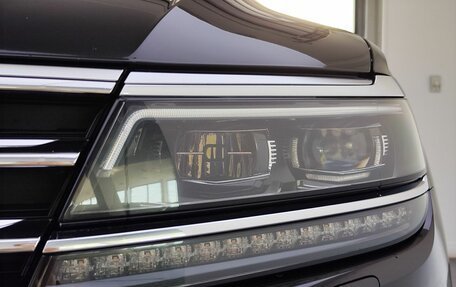 Volkswagen Tiguan II, 2018 год, 2 940 000 рублей, 21 фотография