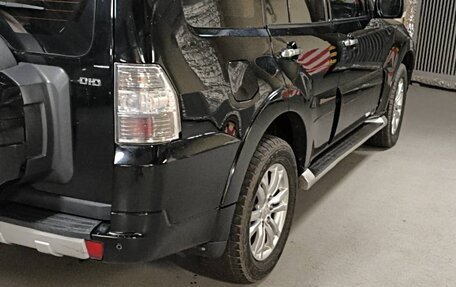 Mitsubishi Pajero IV, 2011 год, 2 350 000 рублей, 3 фотография
