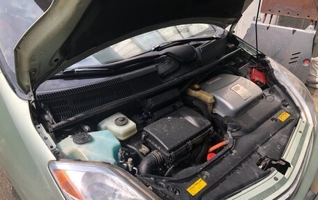 Toyota Prius, 2008 год, 830 000 рублей, 4 фотография