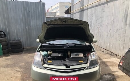 Toyota Prius, 2008 год, 830 000 рублей, 2 фотография