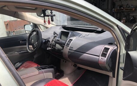 Toyota Prius, 2008 год, 830 000 рублей, 7 фотография