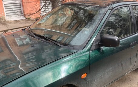 Mitsubishi Mirage VI рестайлинг, 2000 год, 250 000 рублей, 2 фотография