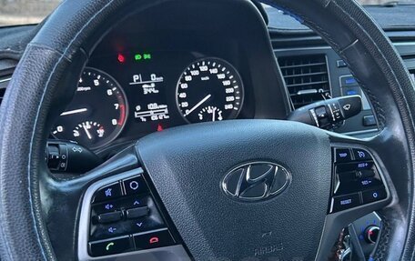 Hyundai Elantra VI рестайлинг, 2018 год, 1 350 000 рублей, 7 фотография