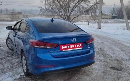 Hyundai Elantra VI рестайлинг, 2018 год, 1 350 000 рублей, 10 фотография