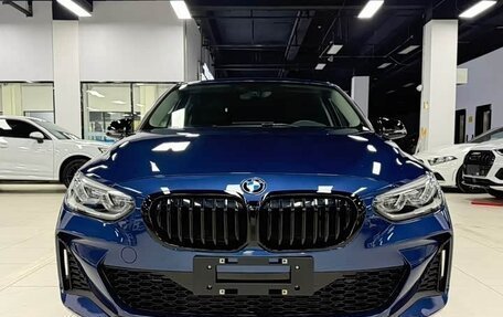 BMW 1 серия, 2023 год, 1 816 000 рублей, 3 фотография