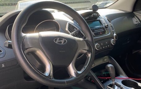 Hyundai Tucson III, 2010 год, 920 000 рублей, 5 фотография
