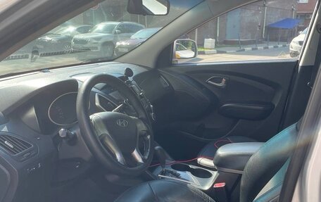 Hyundai Tucson III, 2010 год, 920 000 рублей, 6 фотография