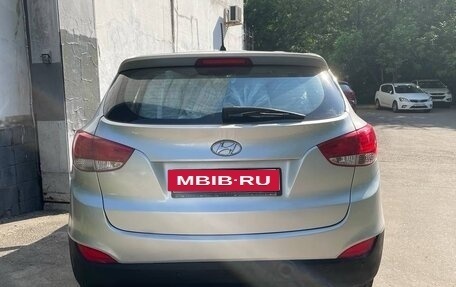 Hyundai Tucson III, 2010 год, 920 000 рублей, 3 фотография