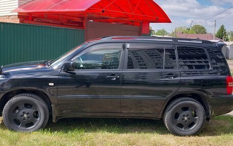 Toyota Kluger I, 2003 год, 1 300 000 рублей, 3 фотография