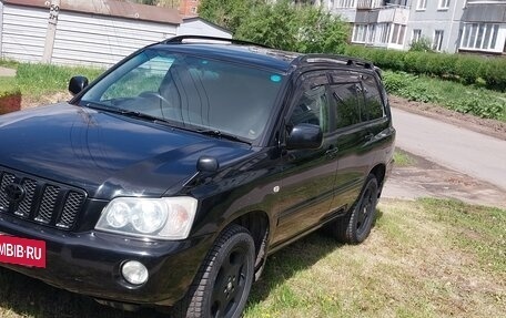 Toyota Kluger I, 2003 год, 1 300 000 рублей, 4 фотография
