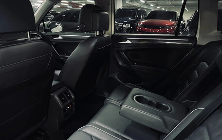Volkswagen Tiguan II, 2023 год, 2 700 000 рублей, 7 фотография