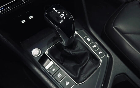 Volkswagen Tiguan II, 2023 год, 2 700 000 рублей, 13 фотография