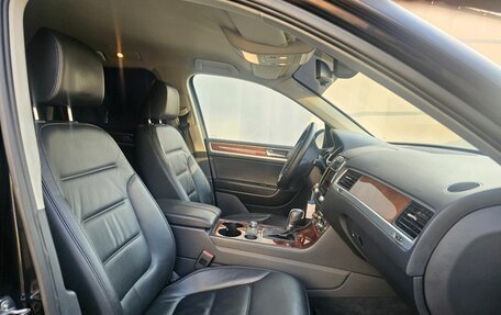 Volkswagen Touareg III, 2011 год, 1 700 000 рублей, 11 фотография