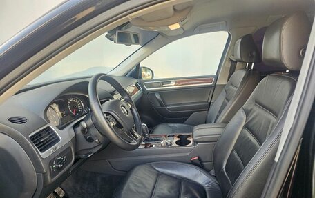 Volkswagen Touareg III, 2011 год, 1 700 000 рублей, 9 фотография