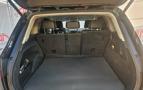 Volkswagen Touareg III, 2011 год, 1 700 000 рублей, 13 фотография