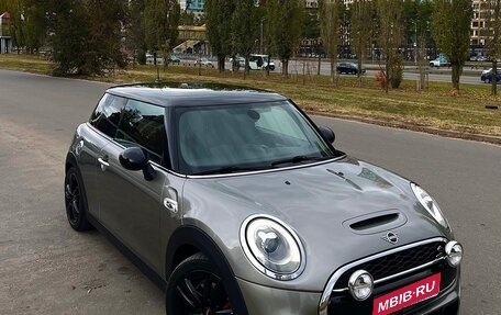 MINI Hatch, 2017 год, 2 450 000 рублей, 1 фотография