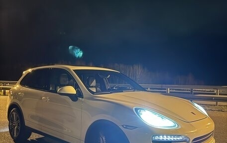 Porsche Cayenne III, 2010 год, 2 350 000 рублей, 2 фотография