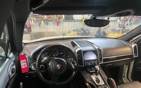 Porsche Cayenne III, 2010 год, 2 350 000 рублей, 10 фотография