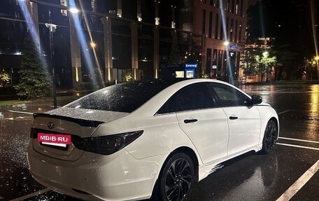 Hyundai Sonata VI, 2011 год, 1 150 000 рублей, 8 фотография